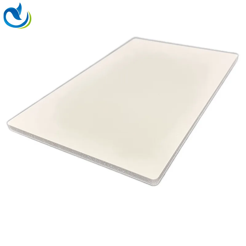 Panel ścienny SPC z czarnym akcentem