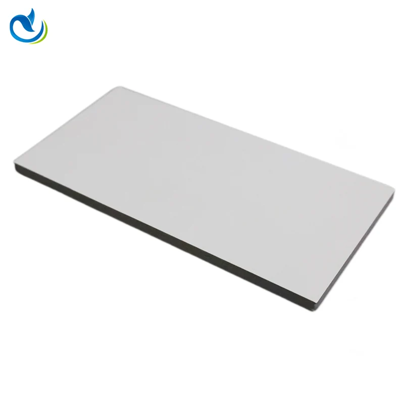 Odporny na pleśń panel ścienny z kryształu węgla